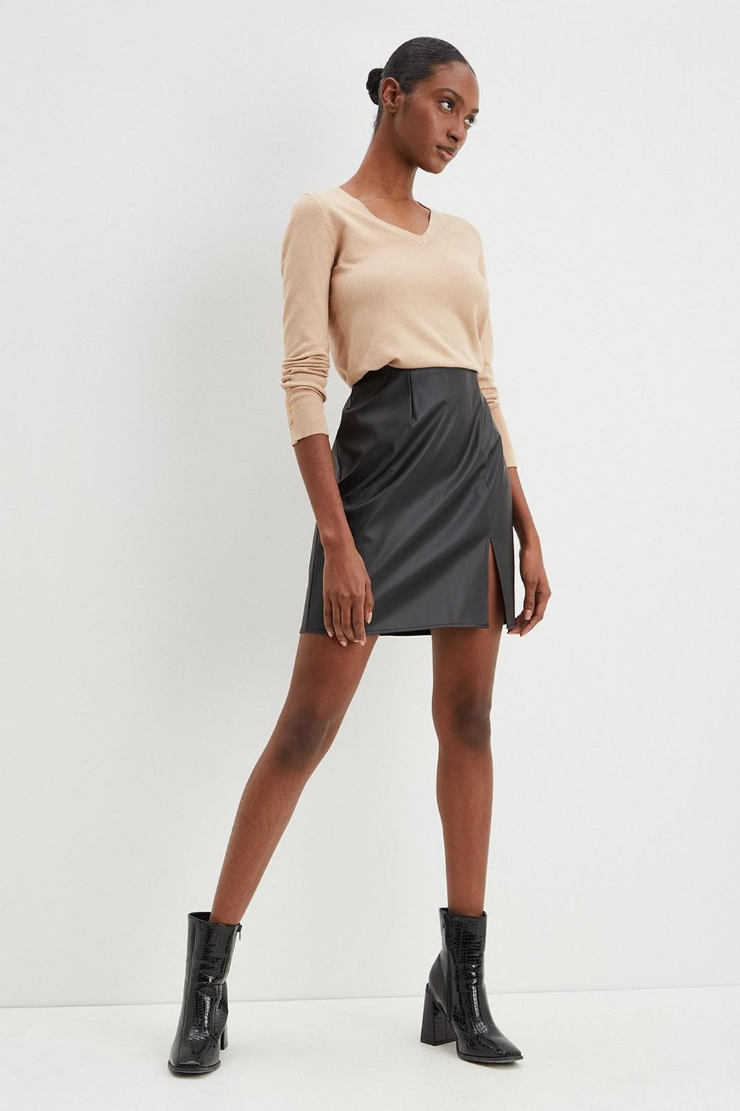 105 Black Pu Mini Skirt image number 2
