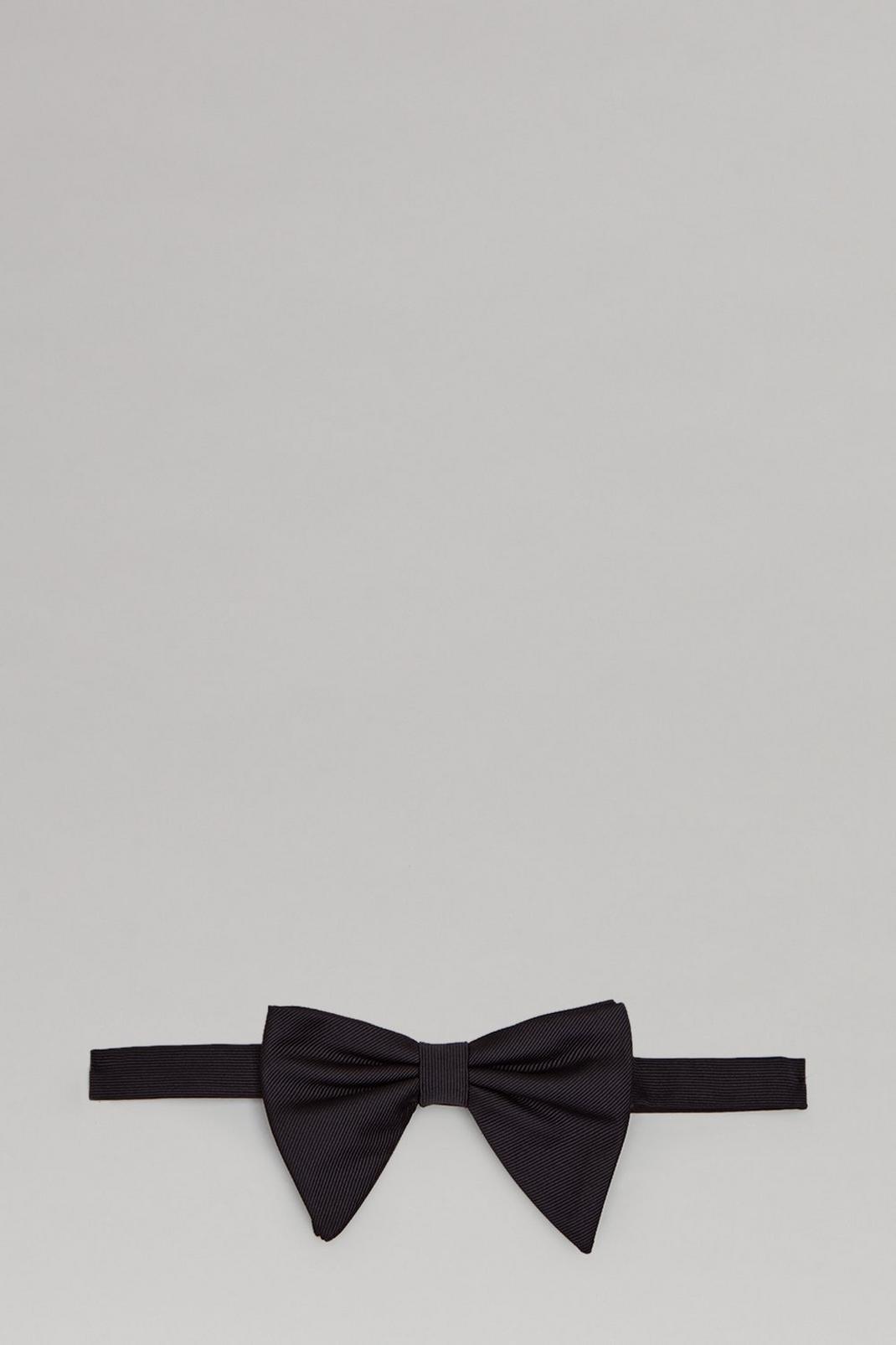Black Floppy Bow Tie image number 1