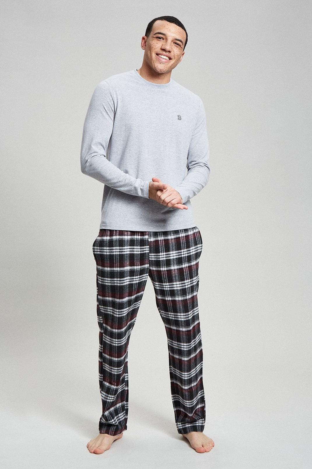 173 Grey Long Sleeve Tee & Check Pyjama Set image number 2