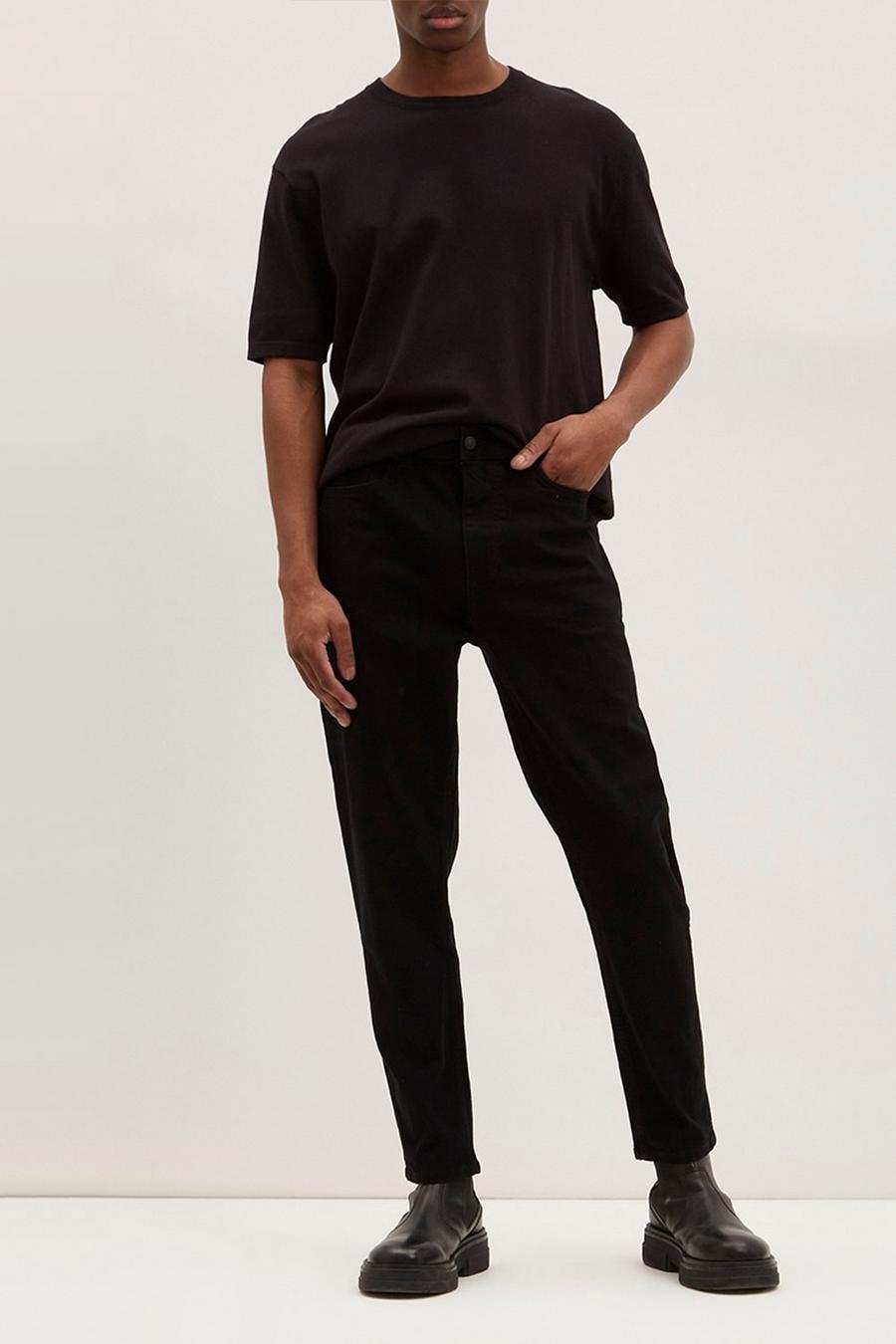 Tapered Stay Black Jeans