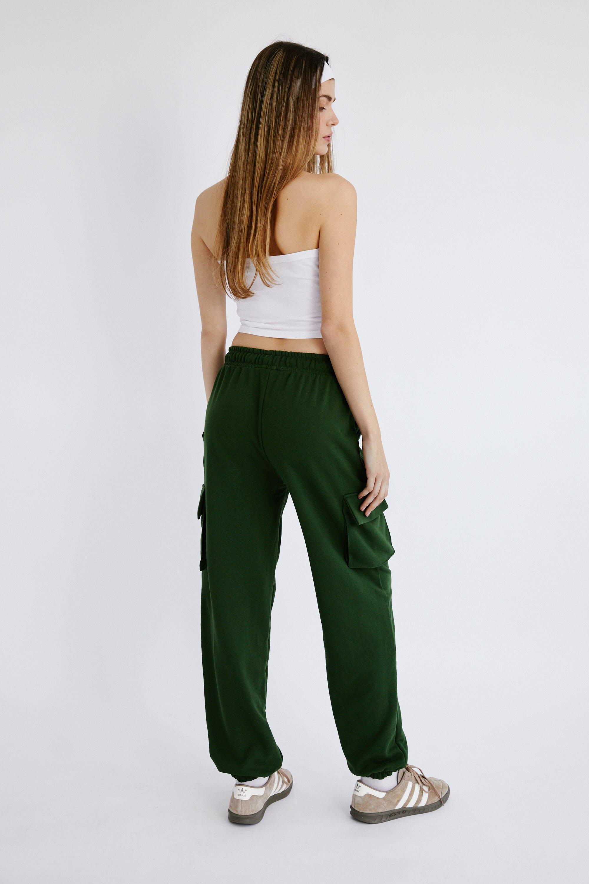 Green on sale cargo sweatpants