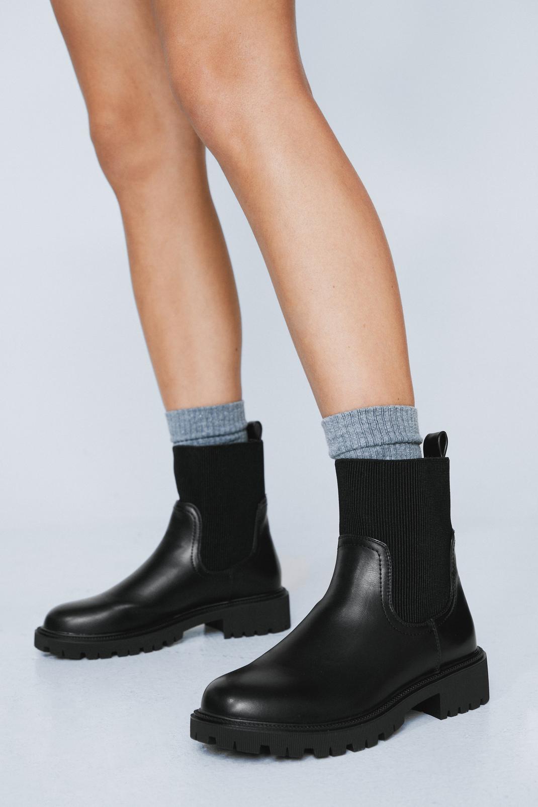 105 Pu Ribbed Gusset Chelsea Boots image number 2