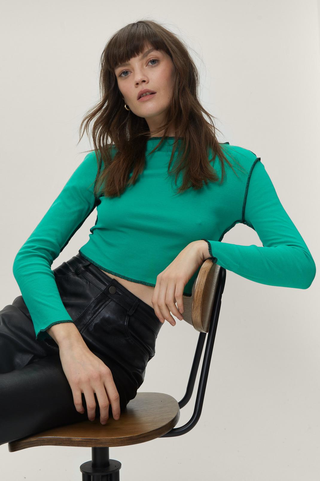Green Exposed Seam Cropped Long Sleeve Top image number 1