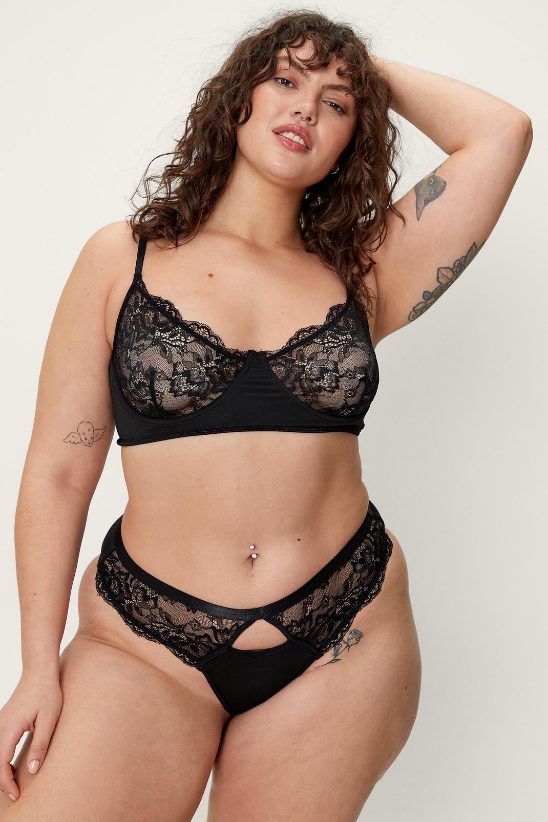 105 Plus Size Underwired Bralette and Knickers Set image number 2