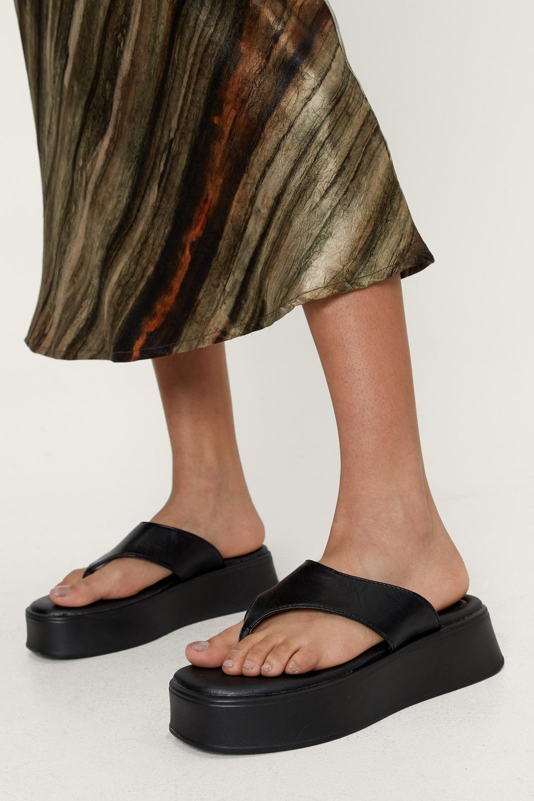 105 Faux Leather Toe Thong Flatform Sandals image number 2