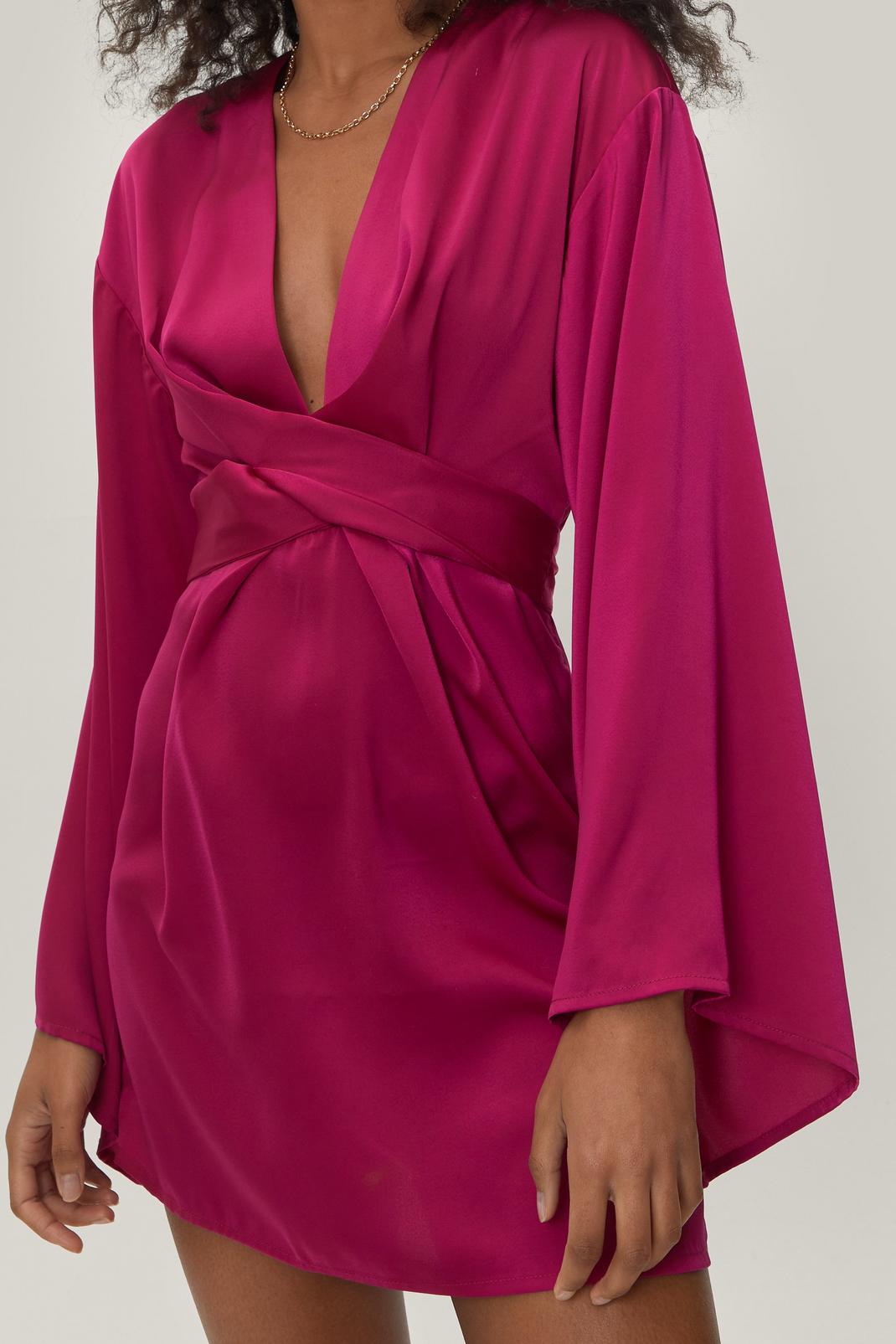 Petite - Robe courte satinée à manches kimono , Hot pink image number 1