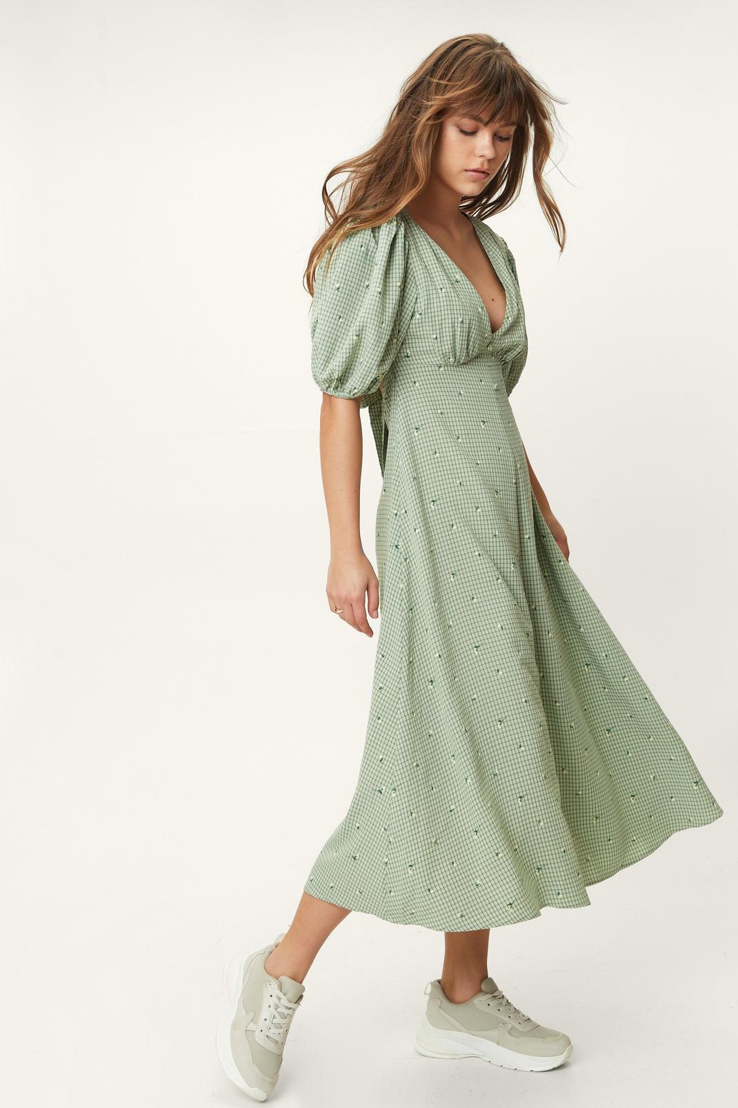 Green Embroidered Check Puff Sleeve Midi Tea Dress image number 1