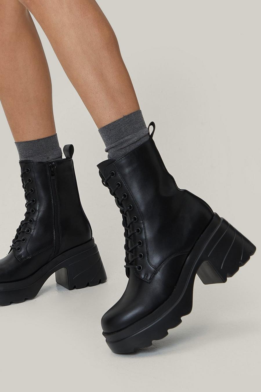 Chunky Sole Swirl Lace Up Boots