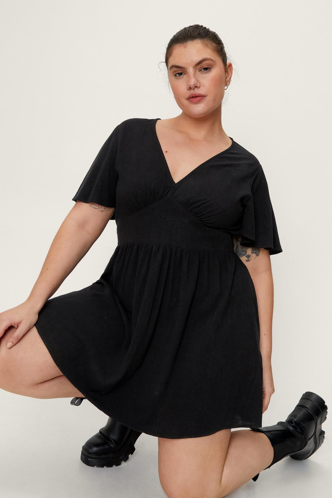Black Plus Size Linen Angel Sleeve Smock Dress image number 1
