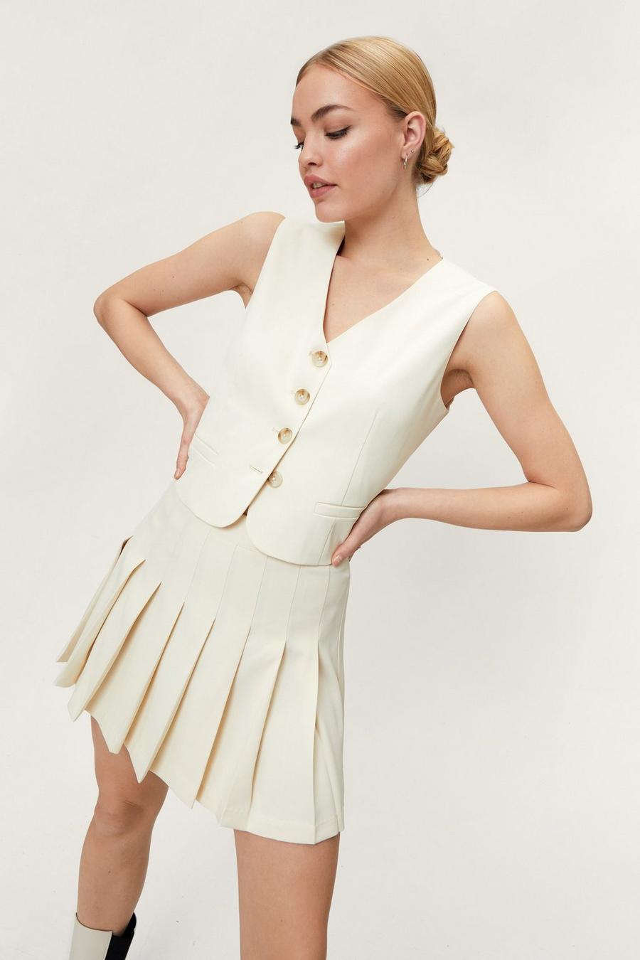 Fitted High Waisted Pleated Tennis Skirt