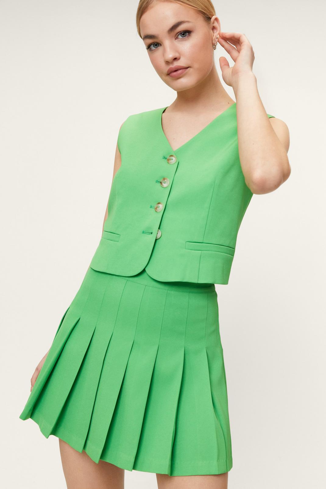Green Fitted High Waisted Pleated Tennis Skirt image number 1