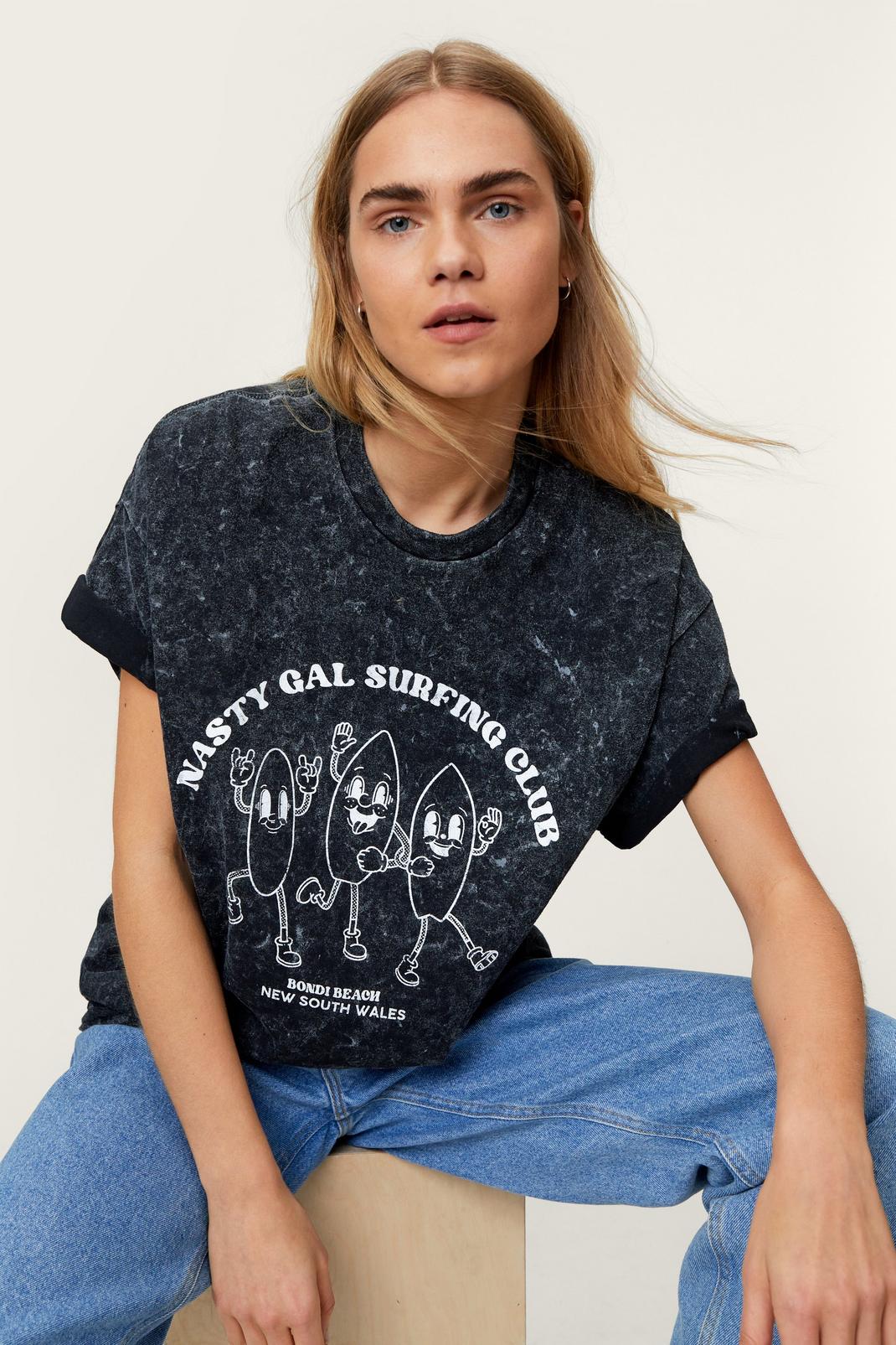 Black Nasty Gal Surfing Club Graphic T-Shirt image number 1