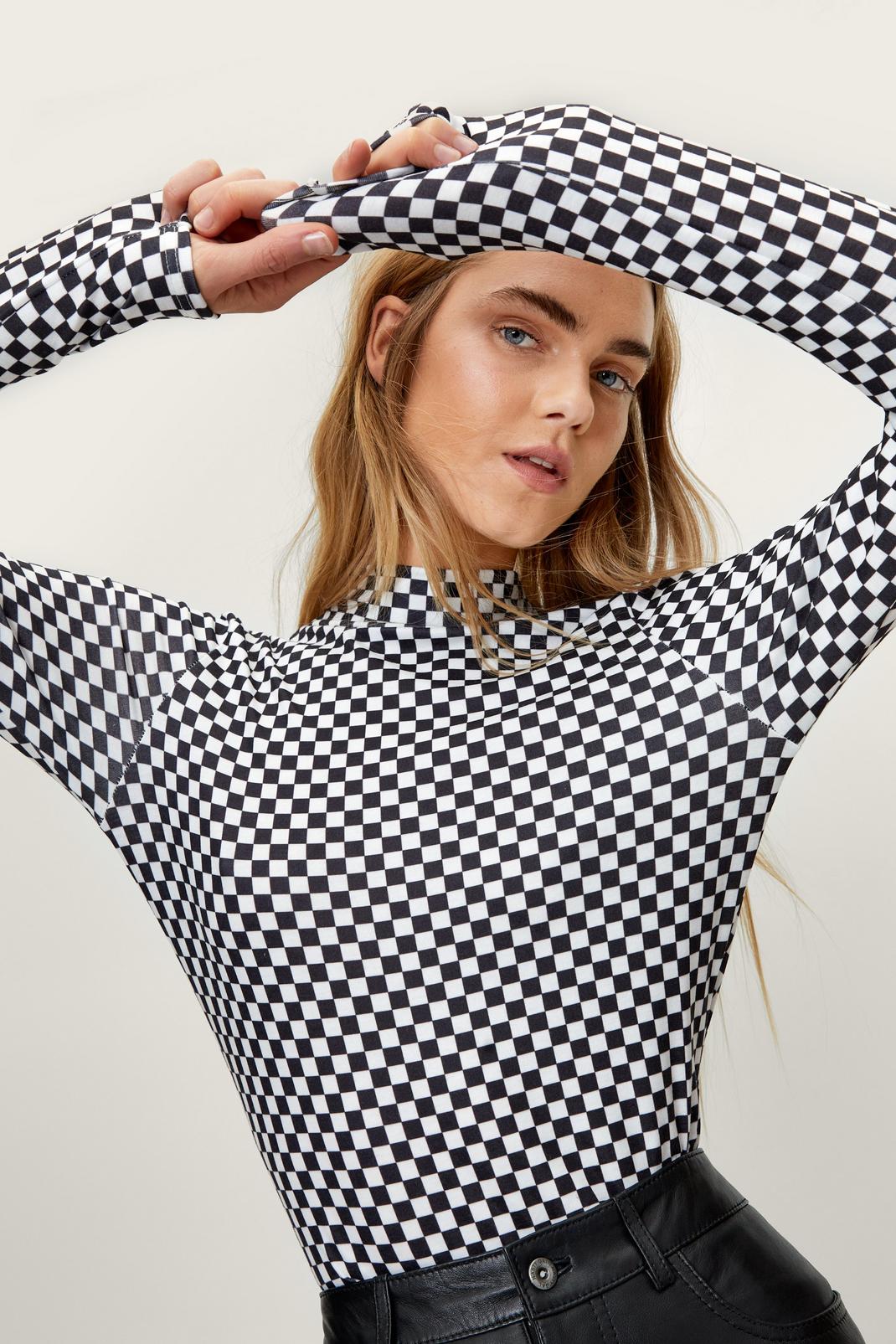 Check Print Funnel Neck Top image number 1