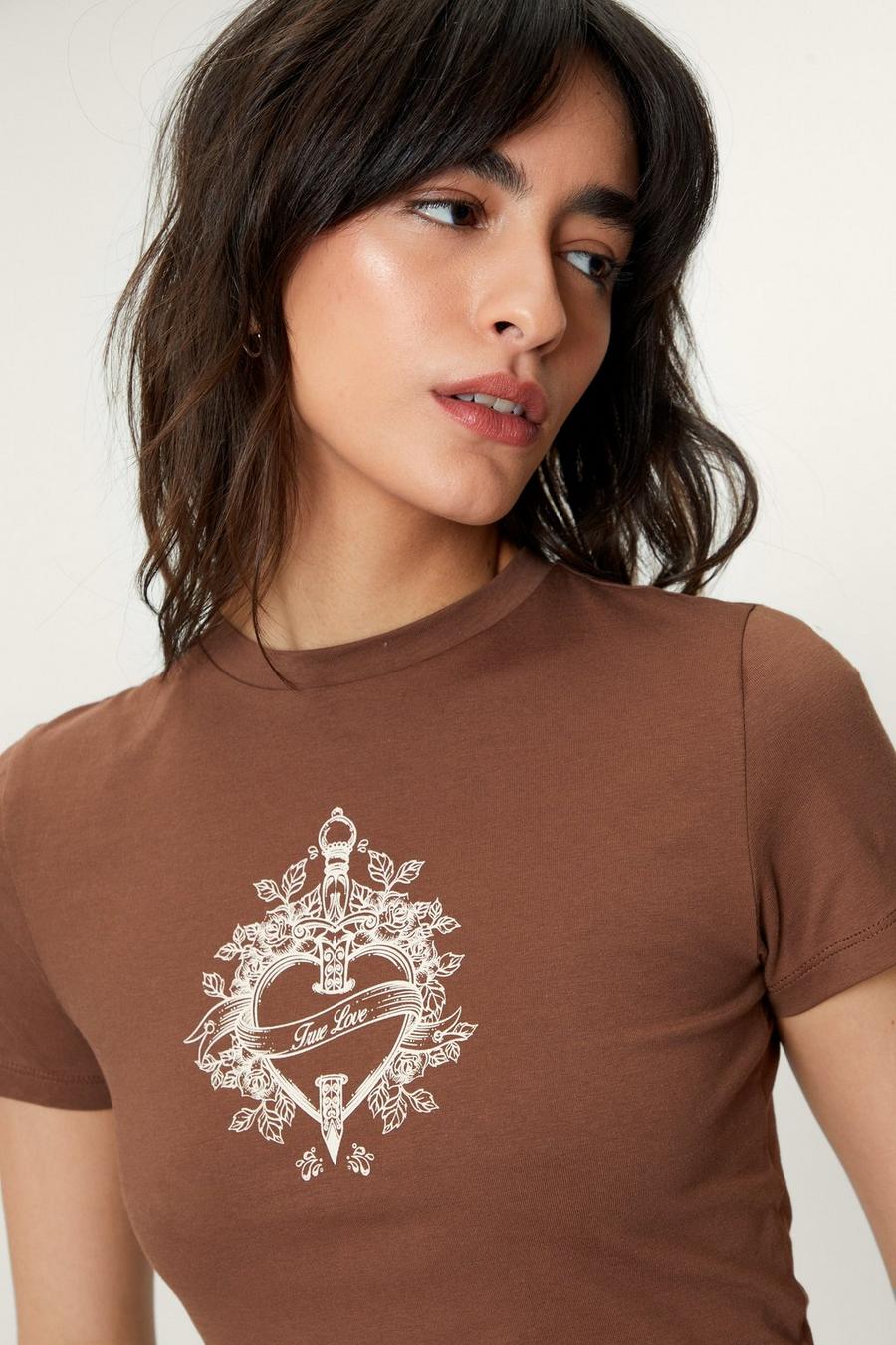True Love Graphic Cropped Shrunken T-Shirt