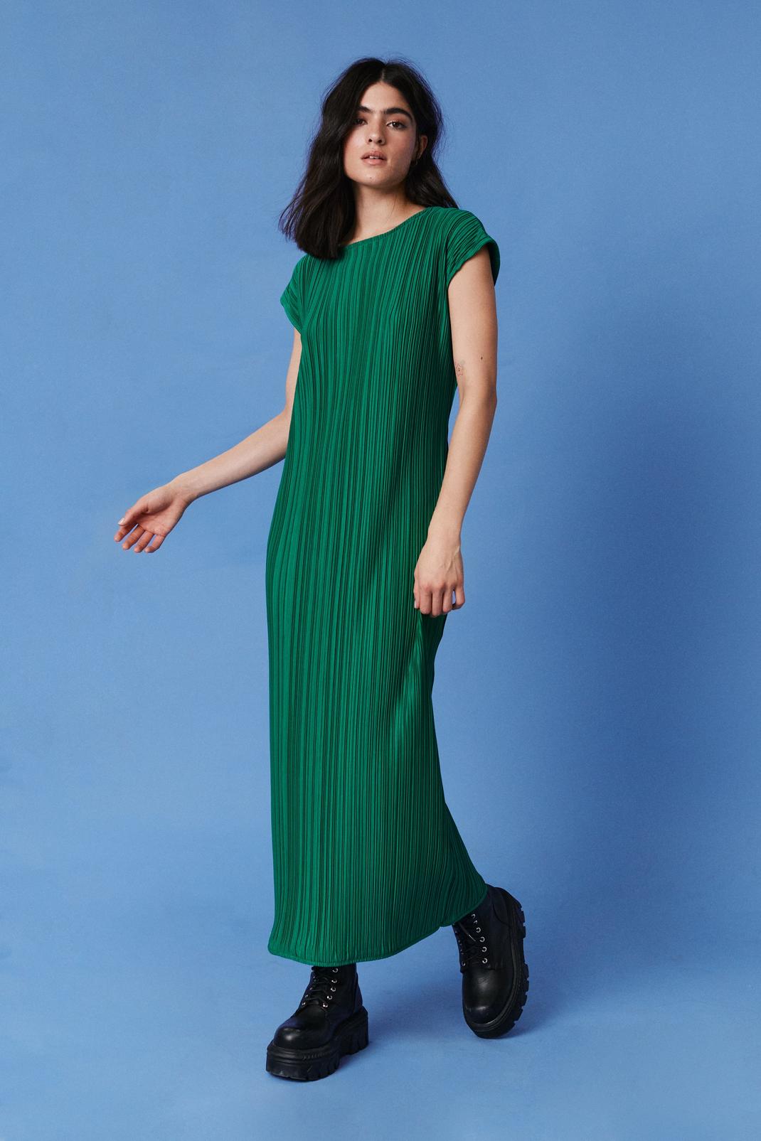 Green Fluid Plisse Maxi Column Dress image number 1