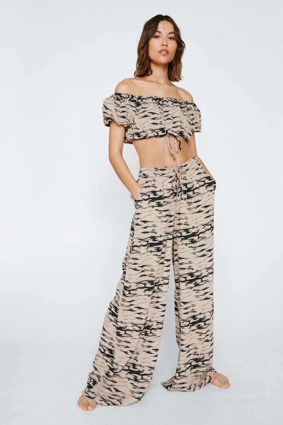 Black Elasticized Printed Wide Leg Trousers image number 1