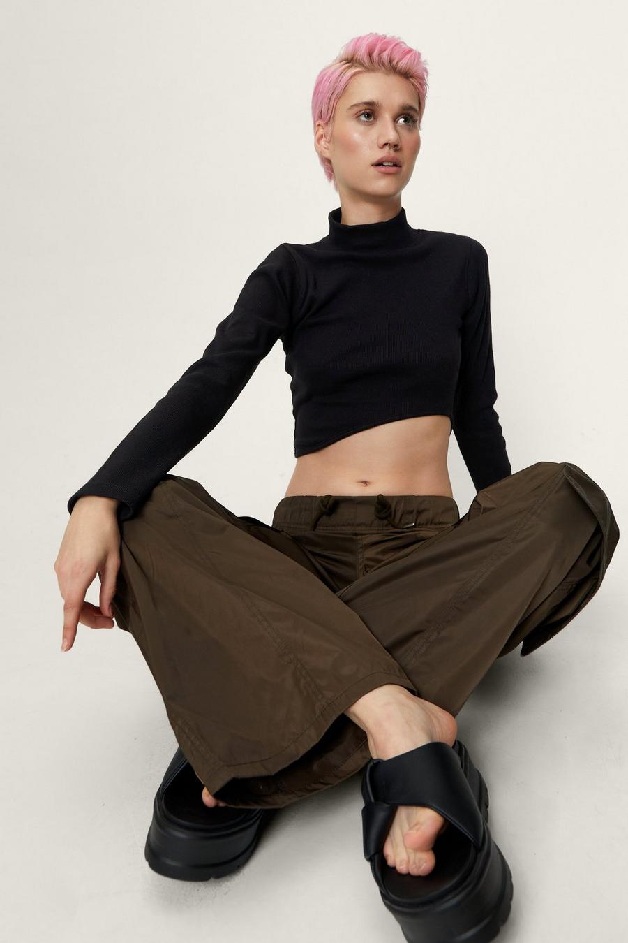 Ribbed Funnel Neck Curved Crop Top