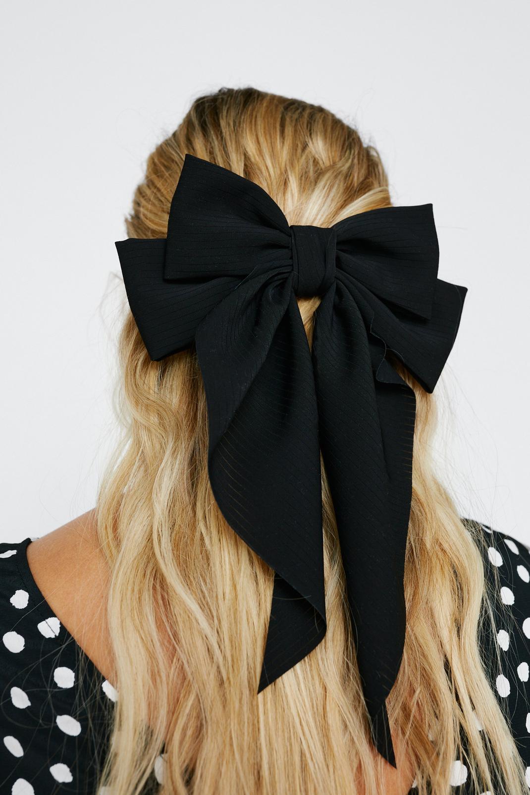 Black Oversized Bow Hair Tie image number 1