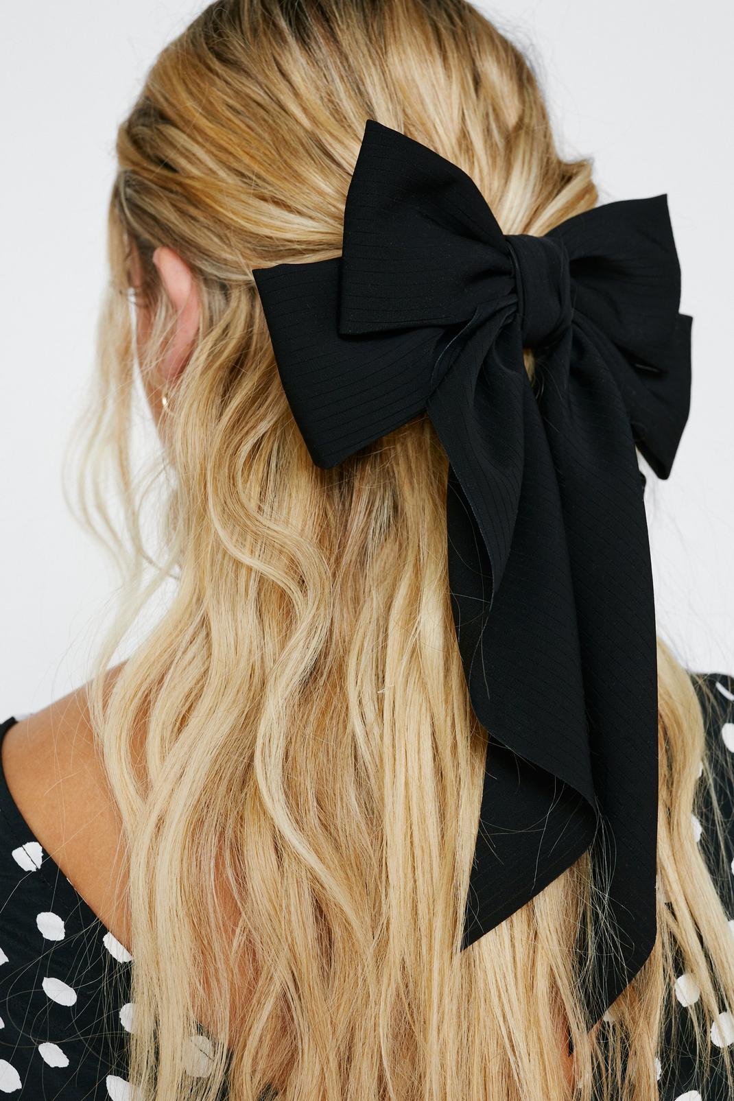 105 Oversized Bow Hair Tie image number 2
