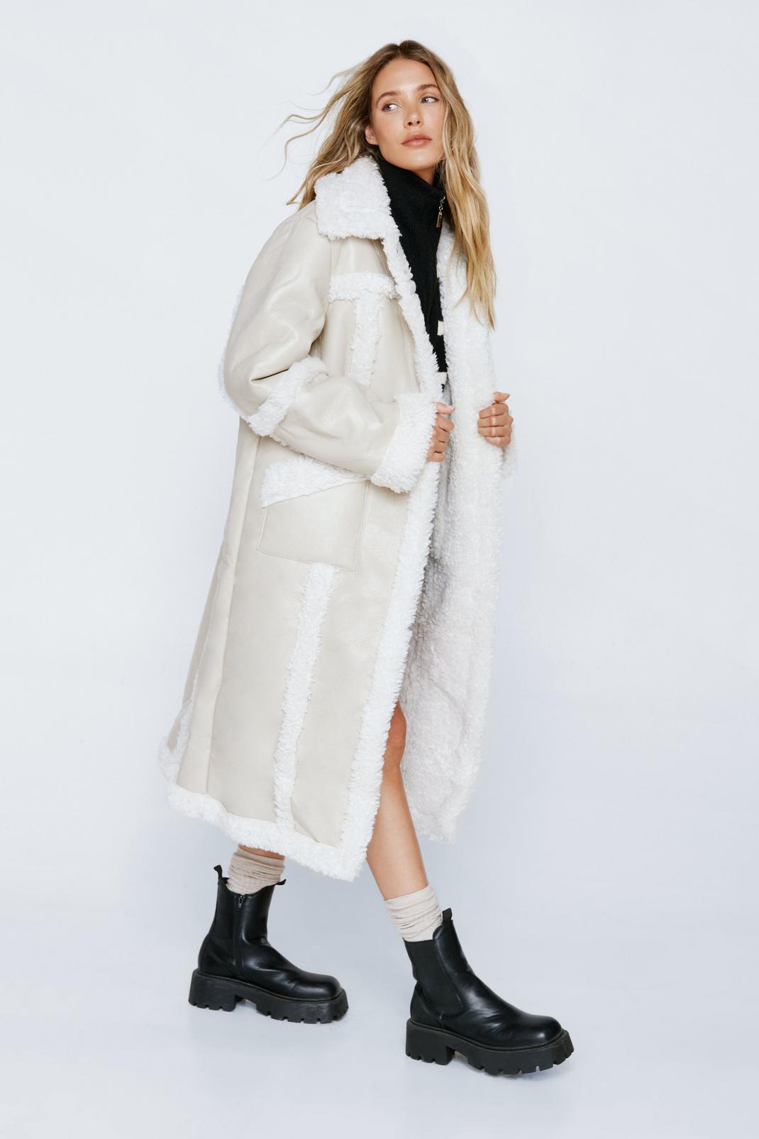 Manteau long en simili premium et faux mouton, Cream image number 1