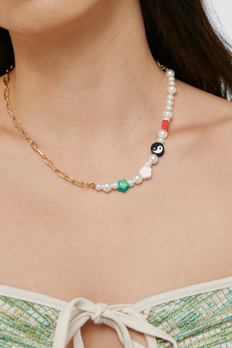 Pearl Contrast Chain Necklace