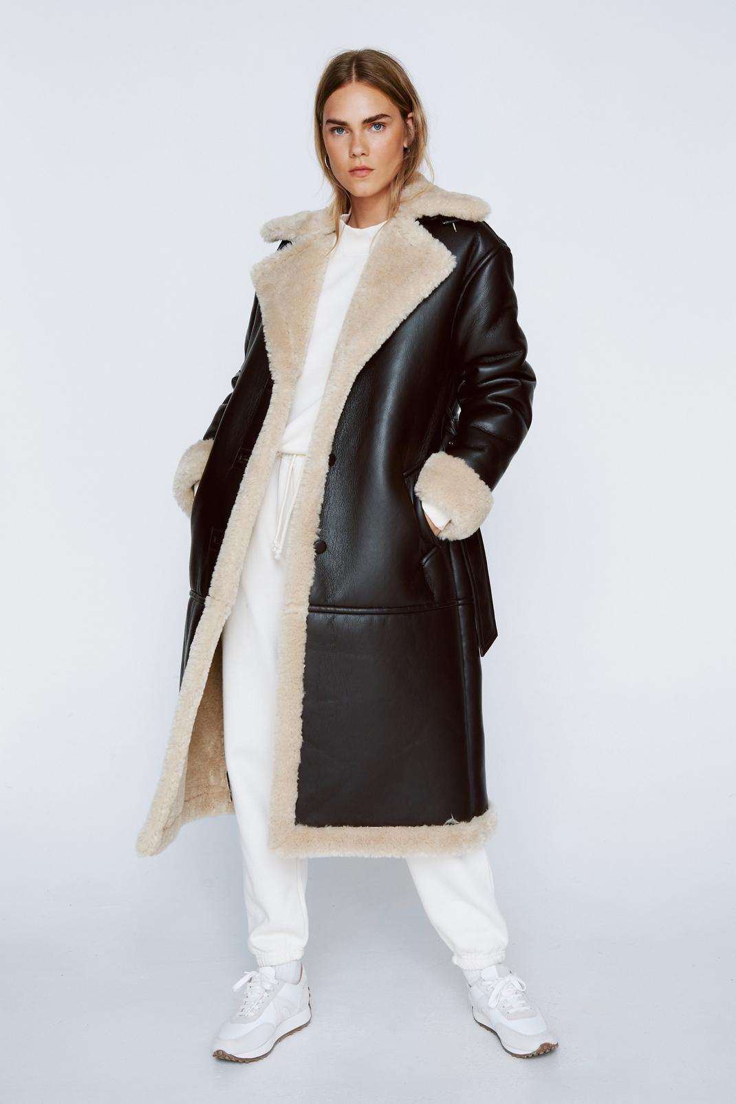 Manteau long en simili premium et faux mouton à ceinture, Brown image number 1
