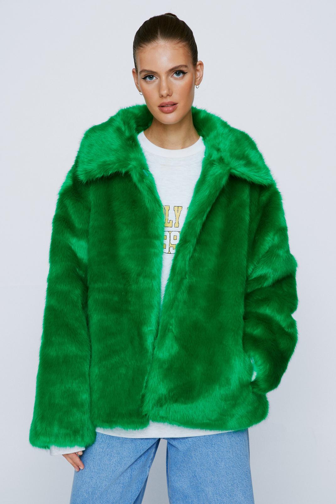 Manteau court en fausse fourrure premium, Green image number 1
