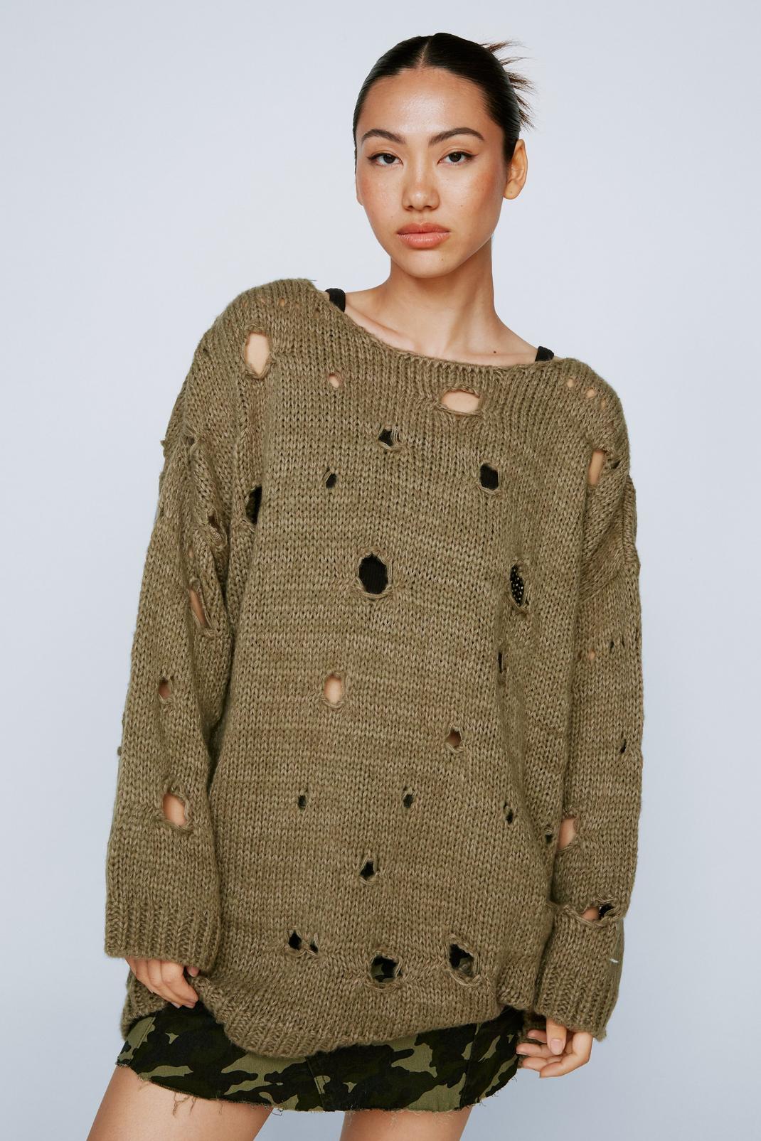 Pull oversize à trous, Olive image number 1