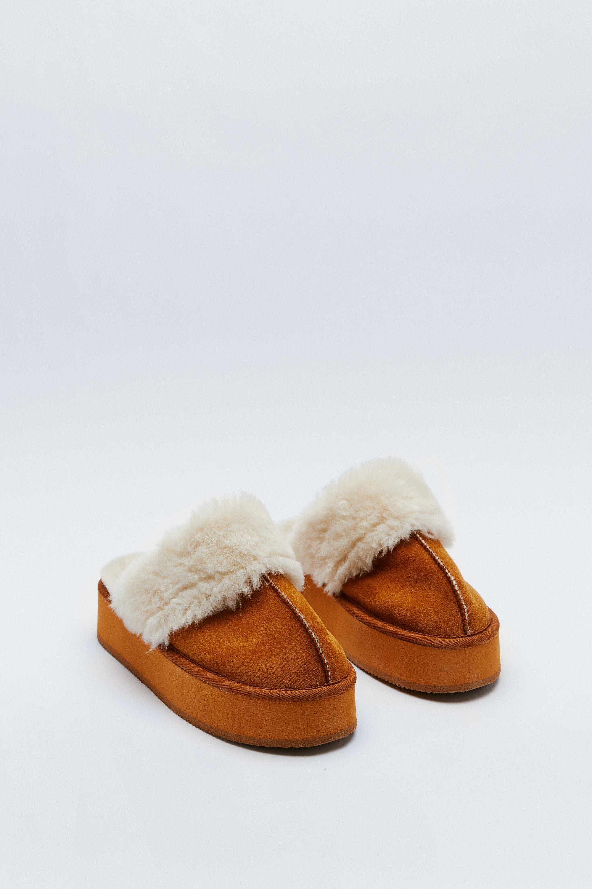 Suede discount fur slippers