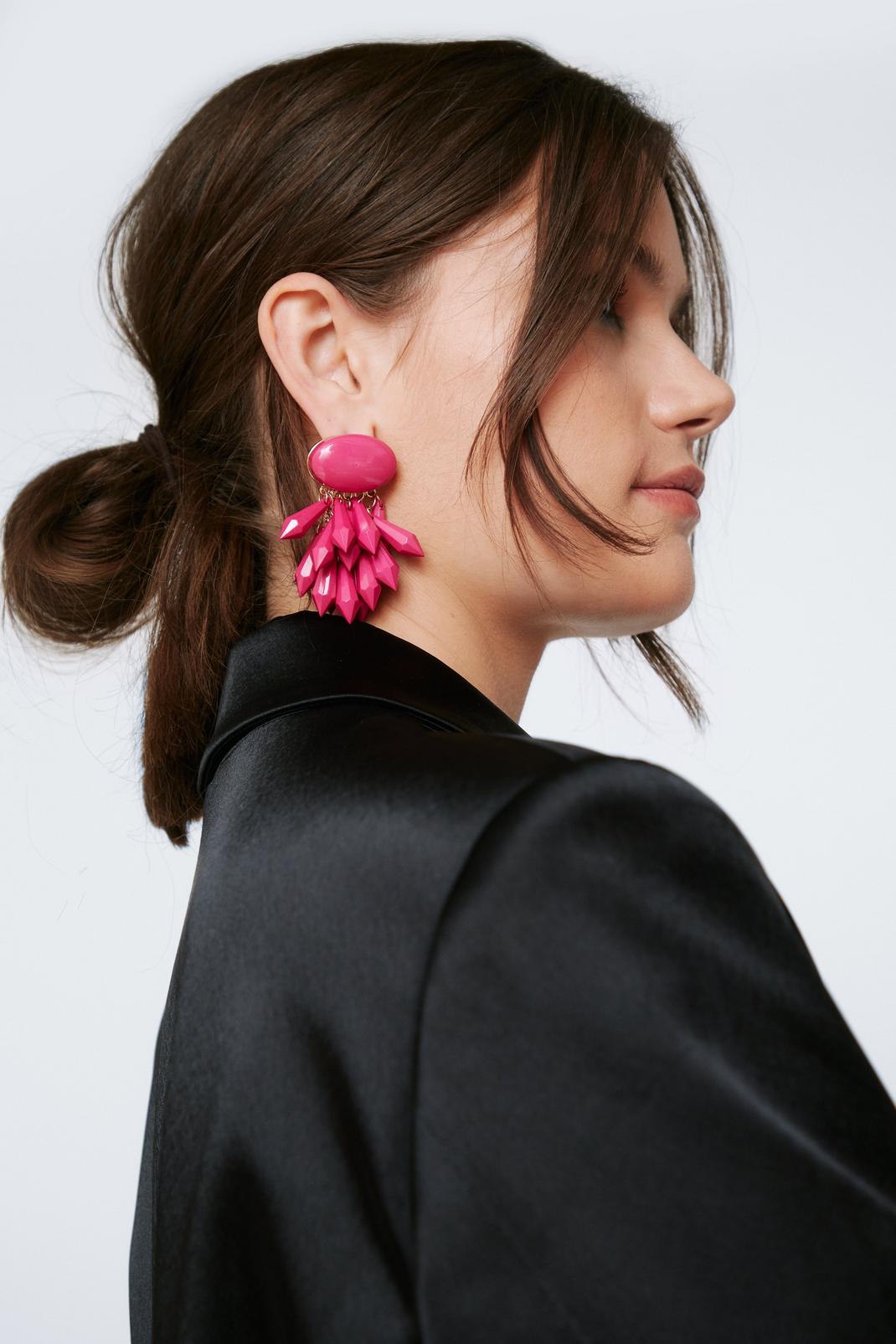 Boucles d'oreilles pendantes recyclées à strass, Pink image number 1