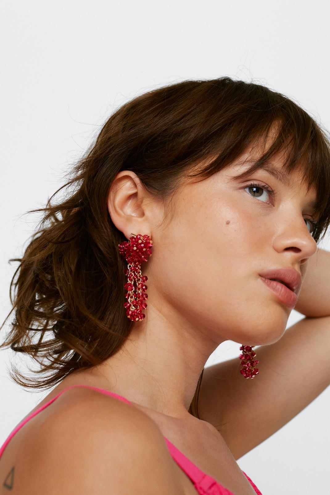 Boucles d'oreilles à perles pendantes recyclées, Pink image number 1