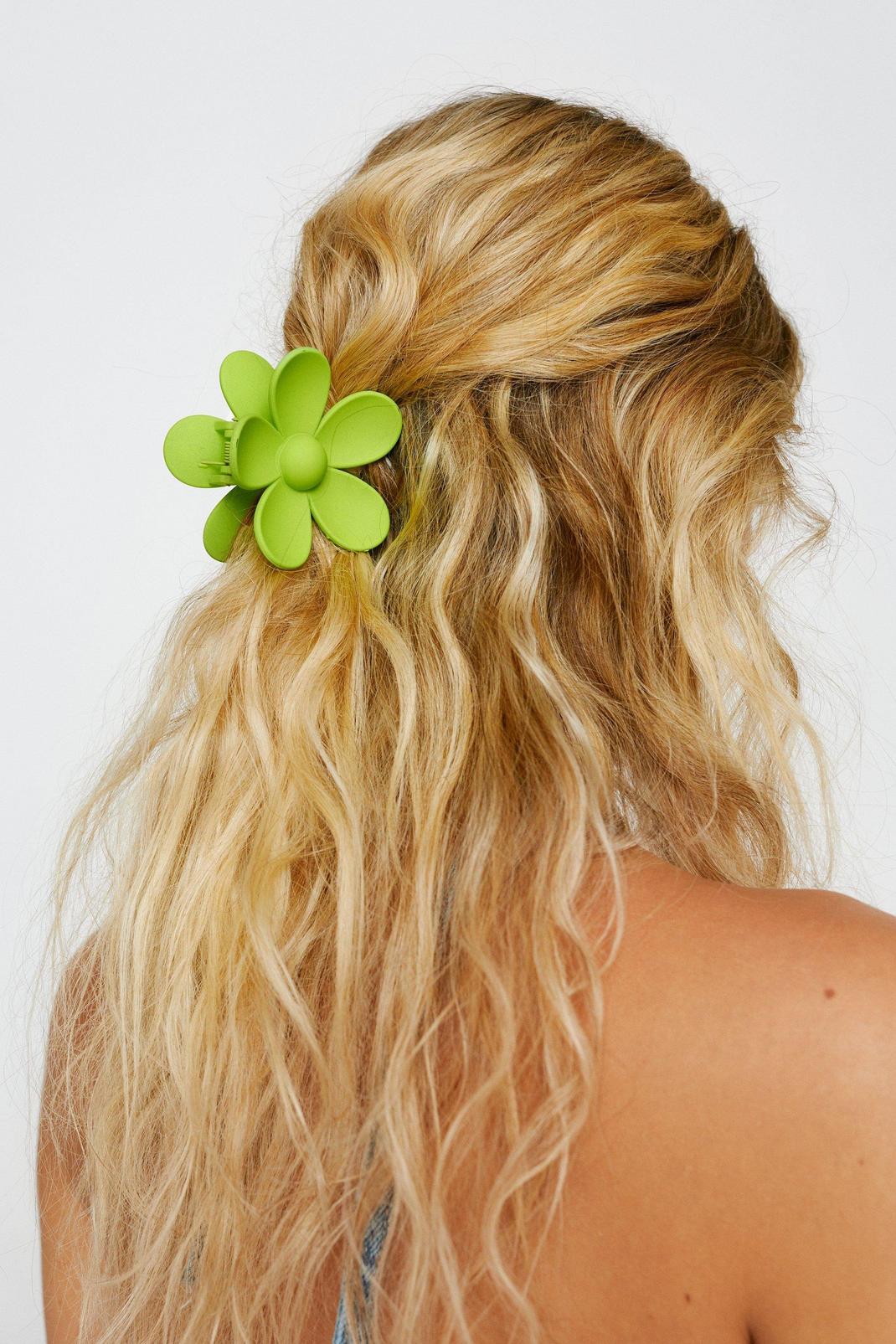 Green Plastic Flower Hair Claw Clip image number 1