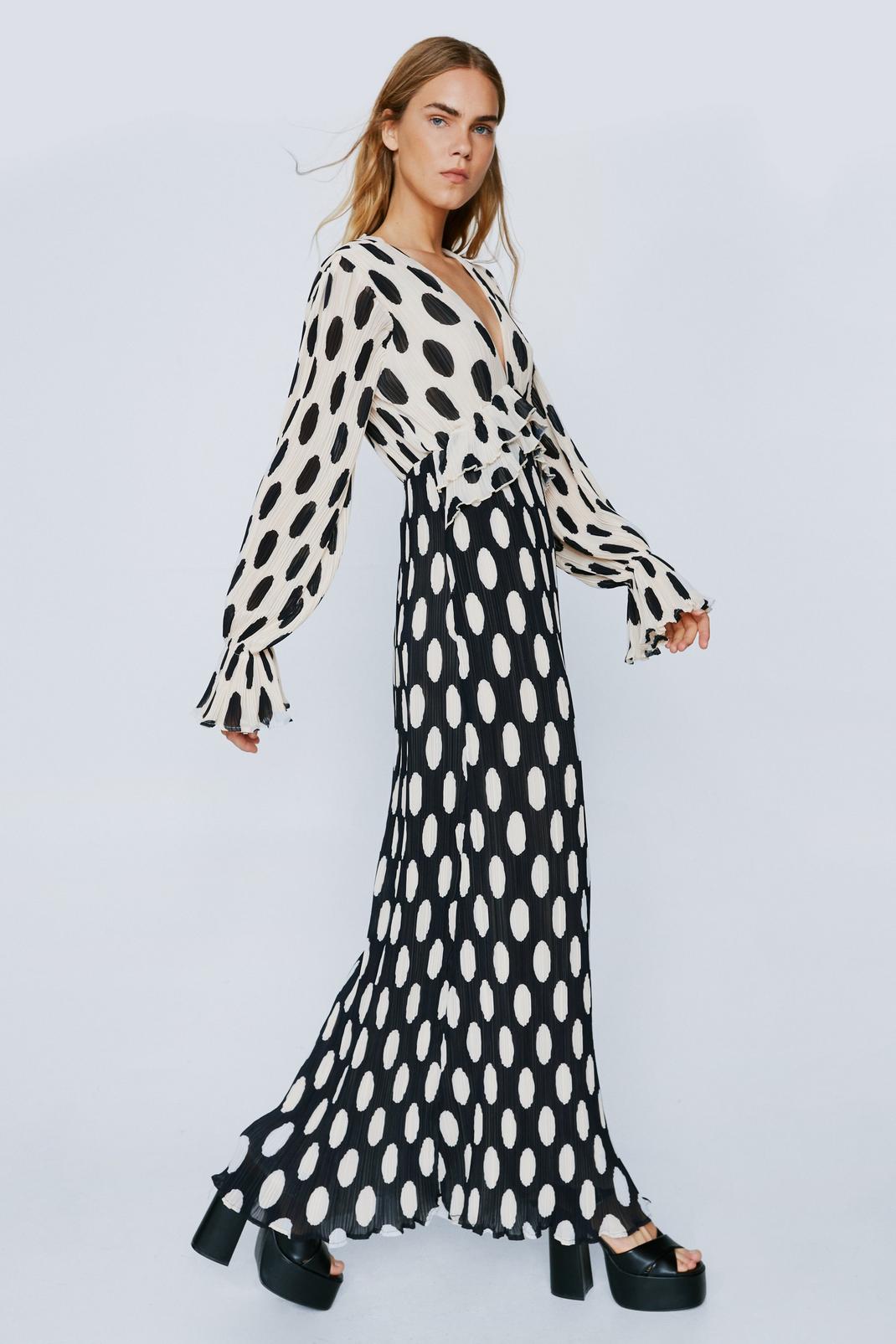 Black Polka Dot Print Pleated Maxi Dress image number 1