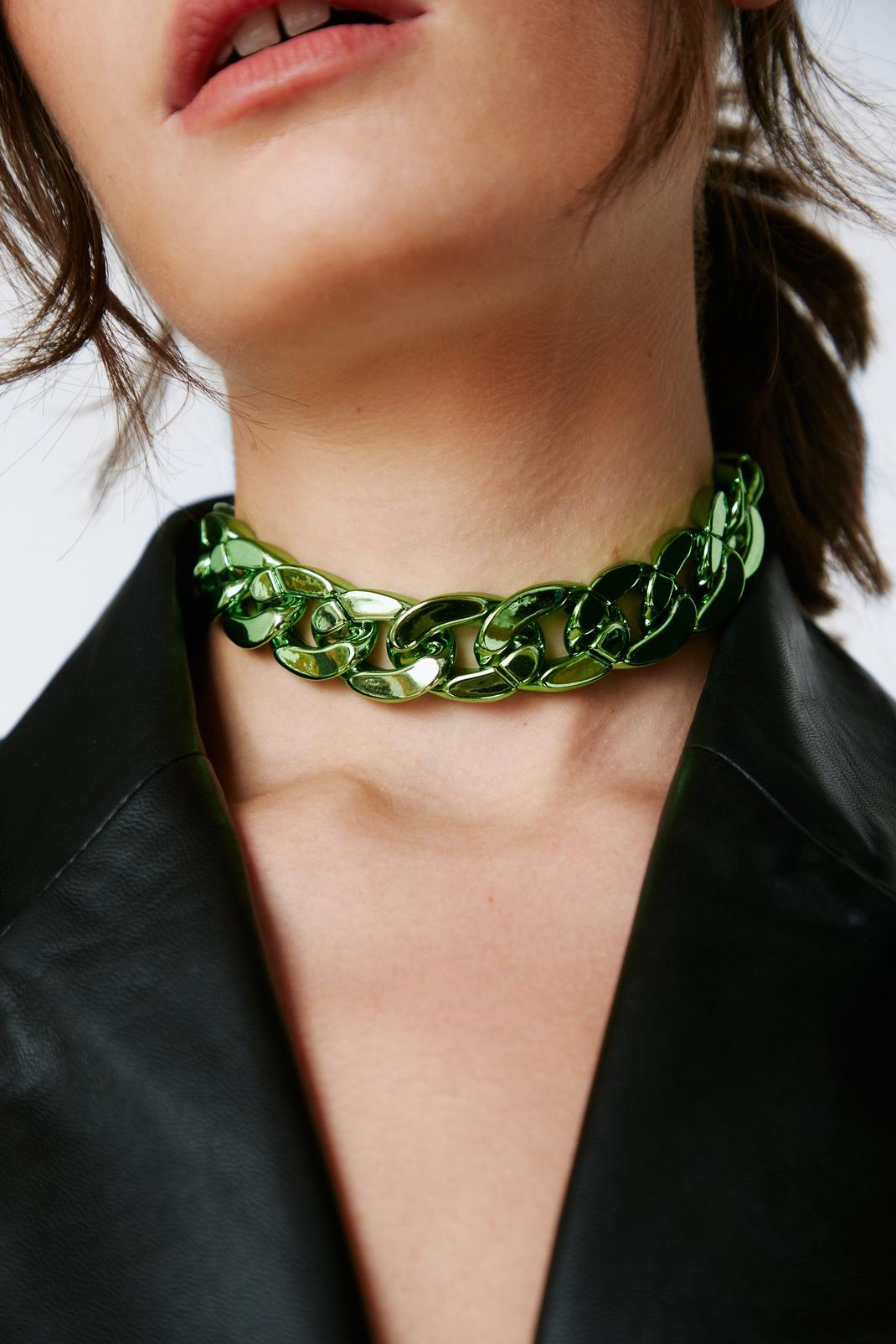 Green Metallic Chain Necklace image number 1