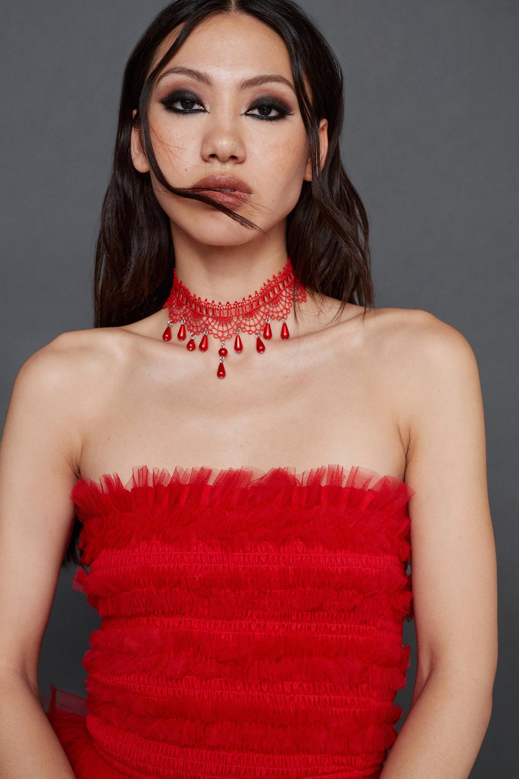 Red Drop Jewel Thick Lace Choker image number 1