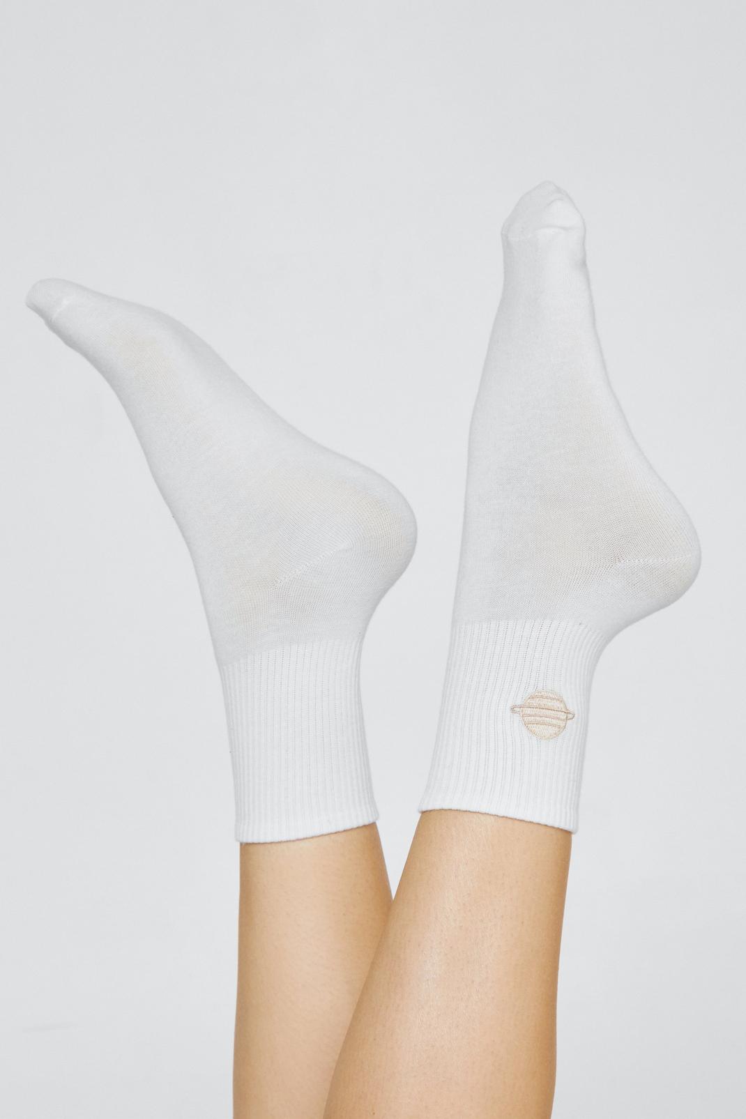 White Planet Embroidered Ankle Socks image number 1