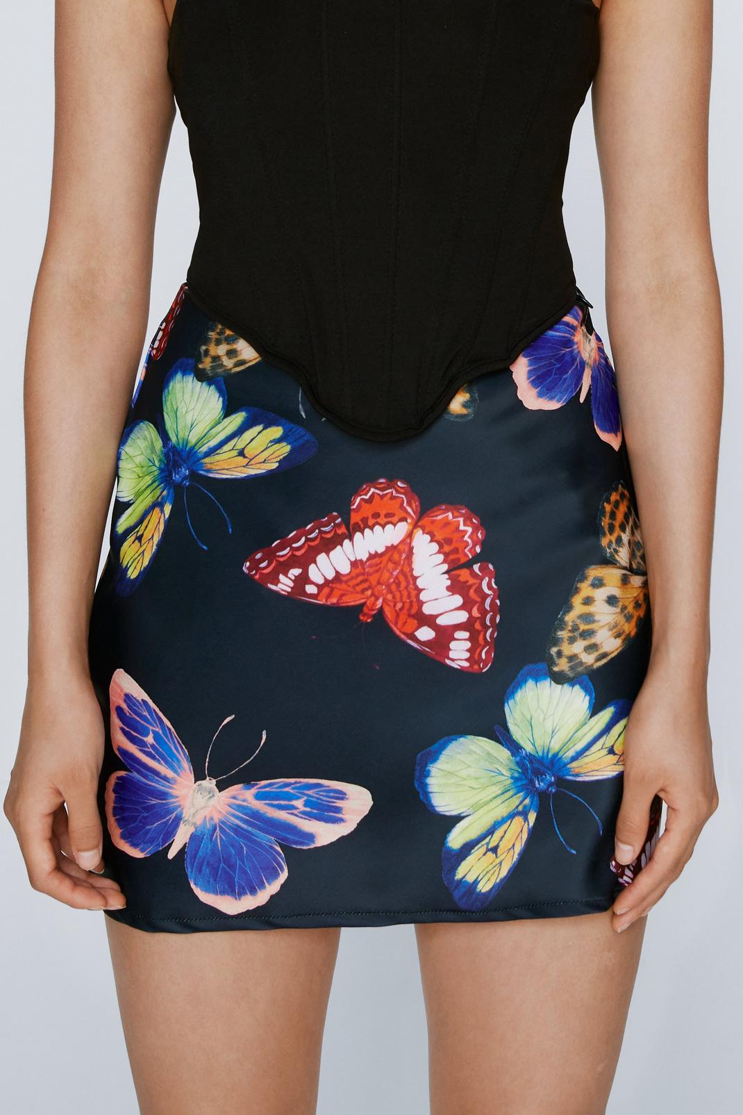 Petite - Mini jupe satinée imprimé papillons, Black image number 1