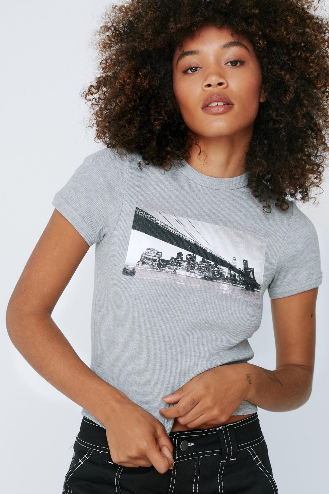 T-shirt court à tissu côtelé imprimé photo de New York, Grey marl image number 1