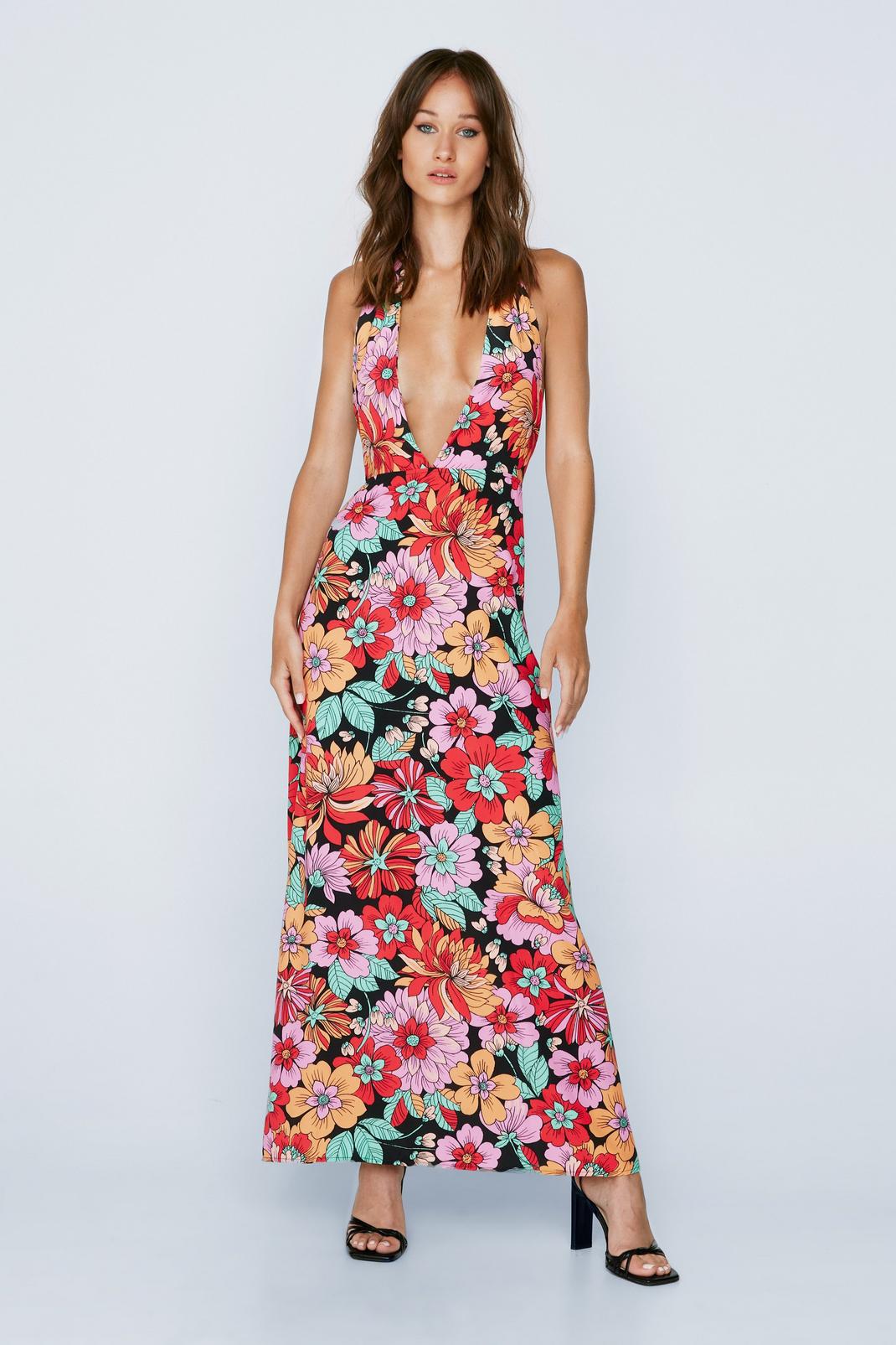 Petite Bold Floral Print Plunge Maxi Dress image number 1