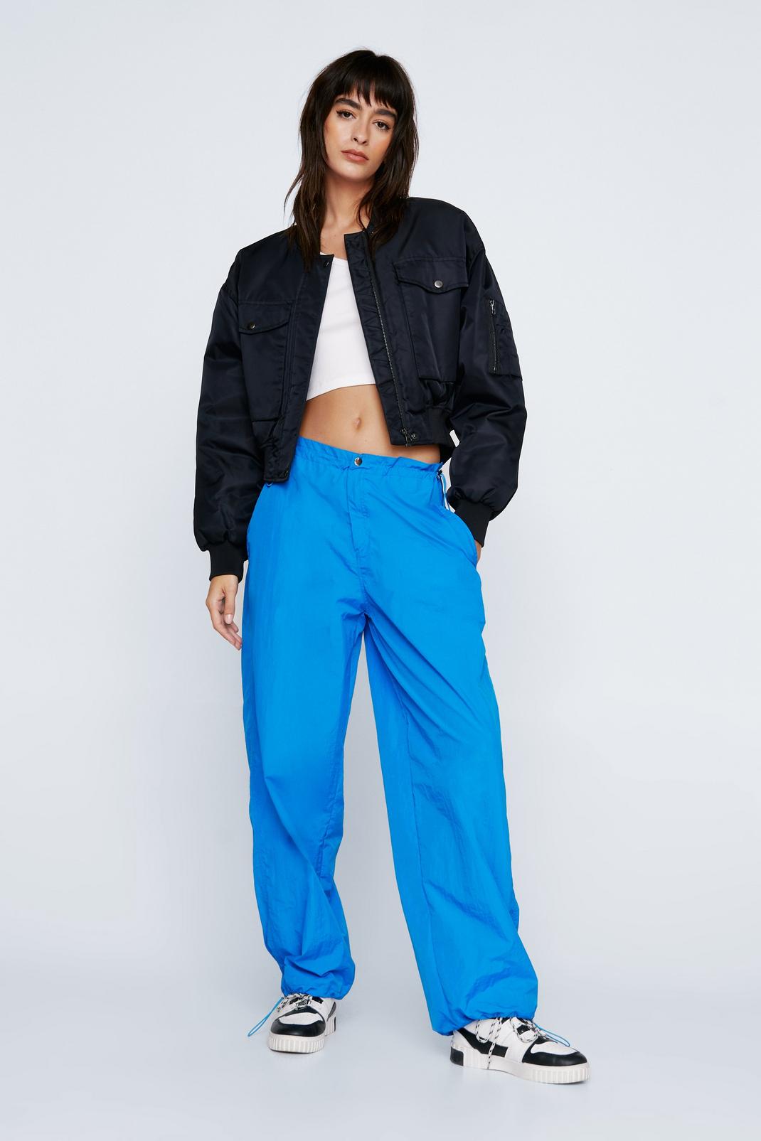Pantalon cargo en nylon à poches, Bright blue image number 1