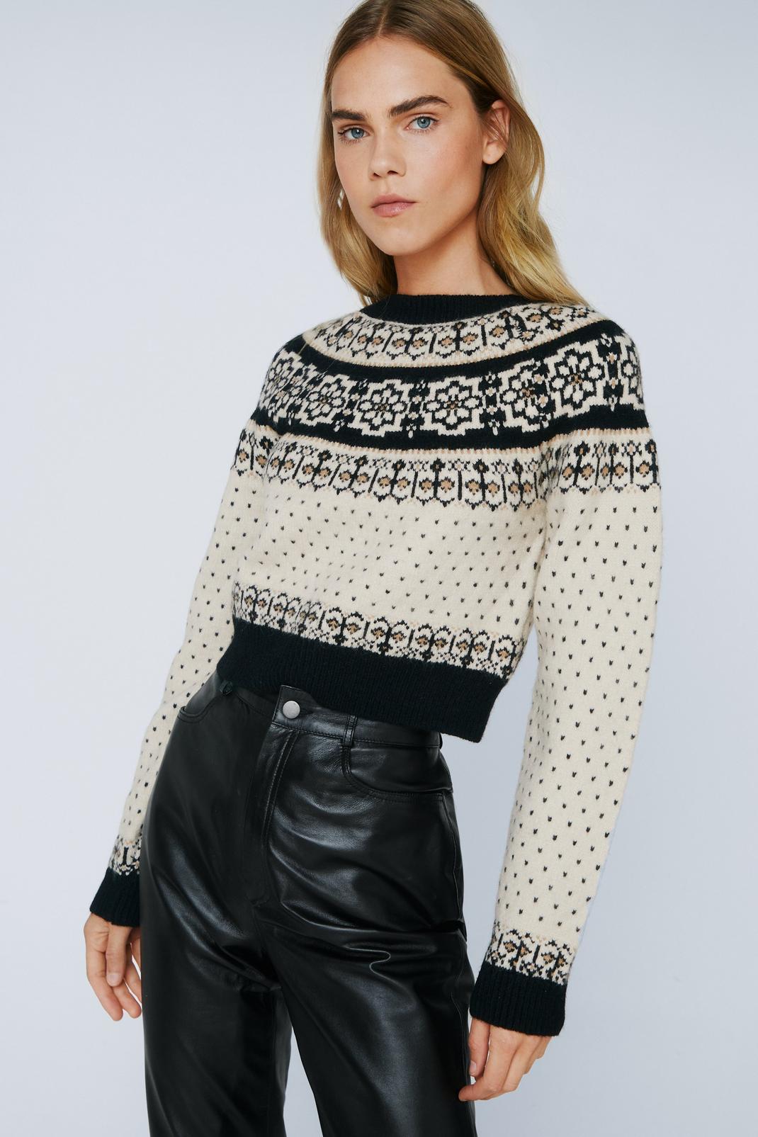Mono Floral Fairisle Cropped Sweater image number 1