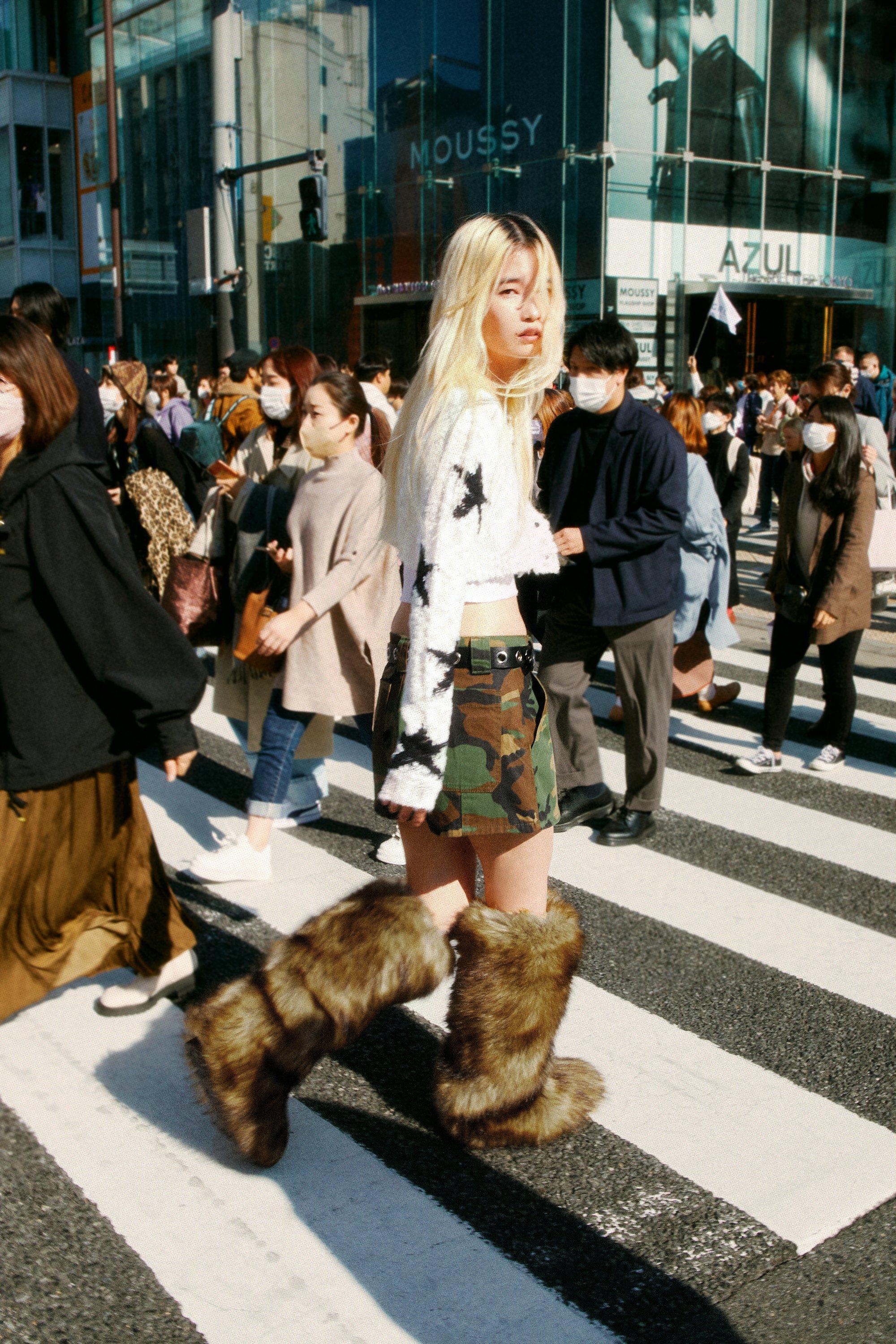 Boots with fur outlet in them