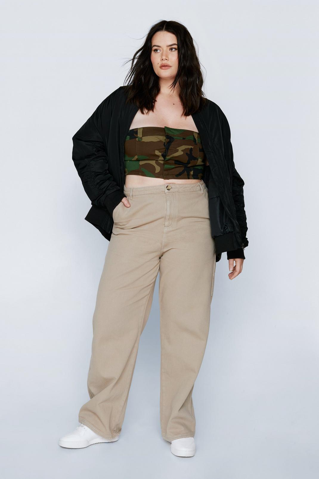 Grande taille - Pantalon cargo en nylon imprimé camouflage, Mocha image number 1