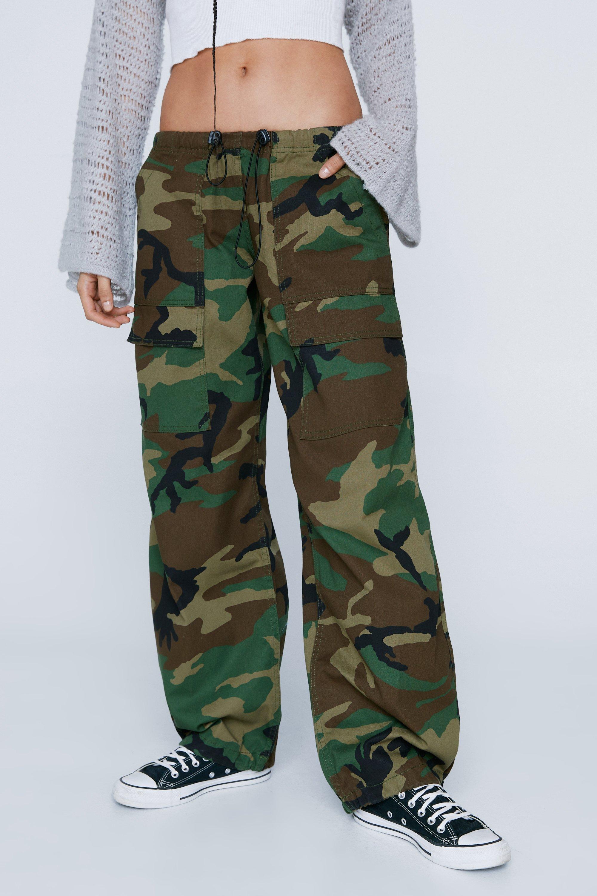 Petite hot sale camo joggers