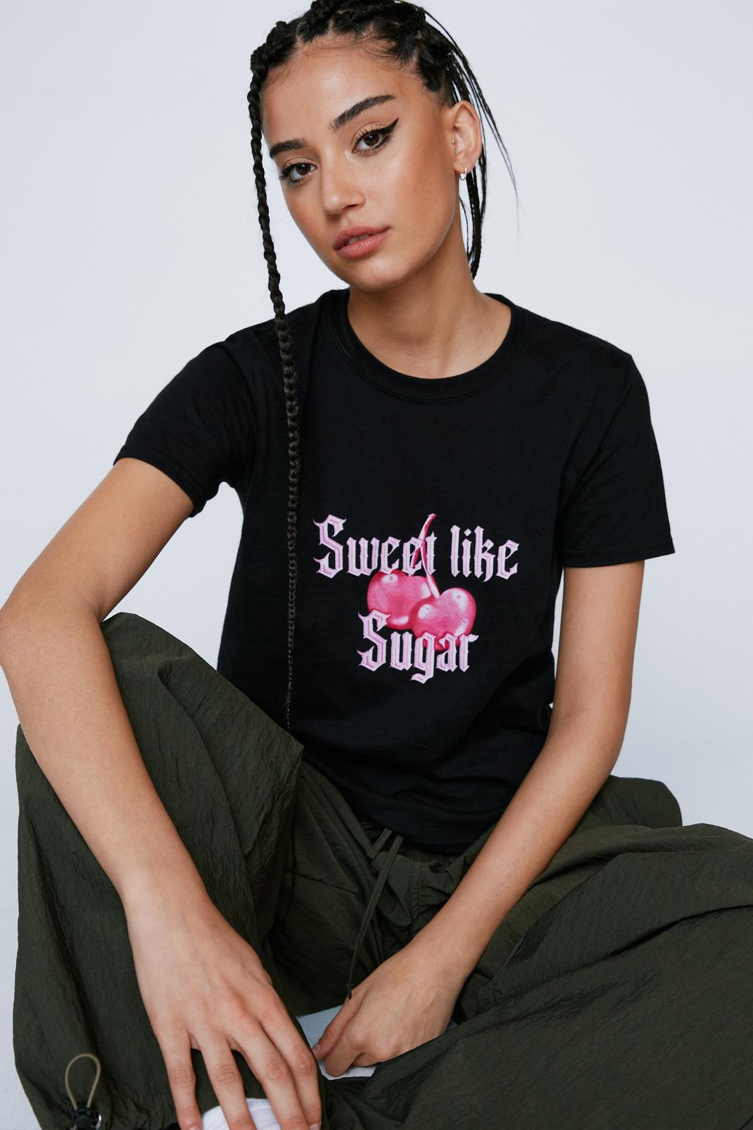 T-shirt court moulant imprimé Sweet Like Sugar, Black image number 1
