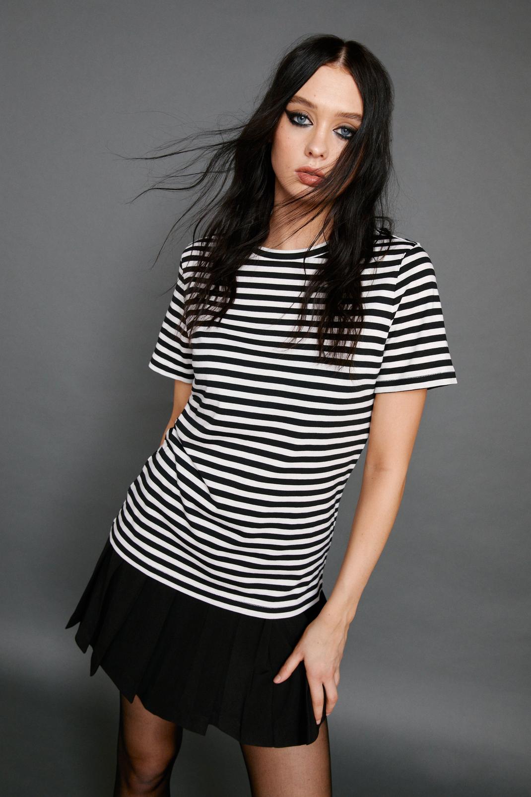 Stripe Short Sleeved Striped T-shirt image number 1