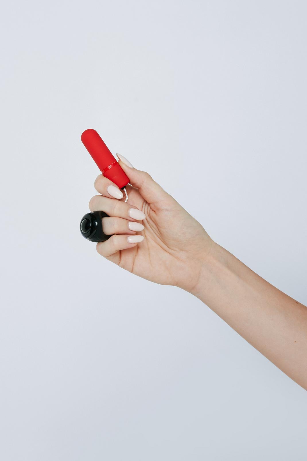 Vibromasseur rechargeable avec télécommande - My Secret Screaming, Red image number 1
