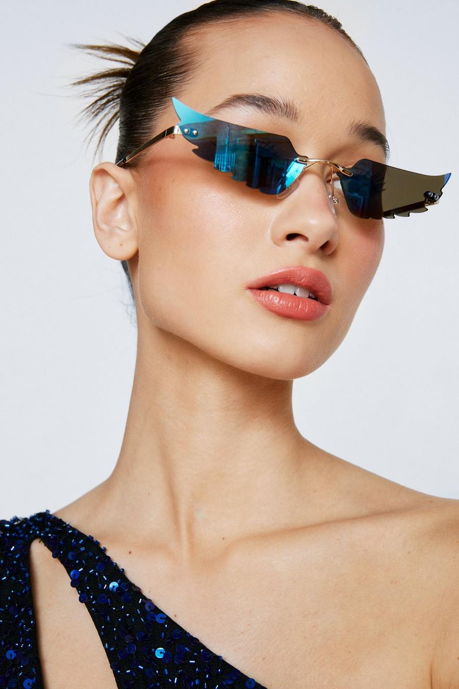 Wing Shape Colored Lense Sunglasses