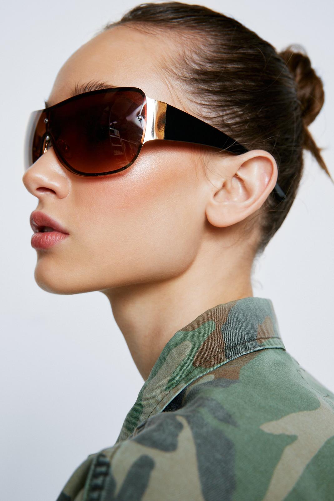 Brown Colored Lens Oversized Sunglasses image number 1