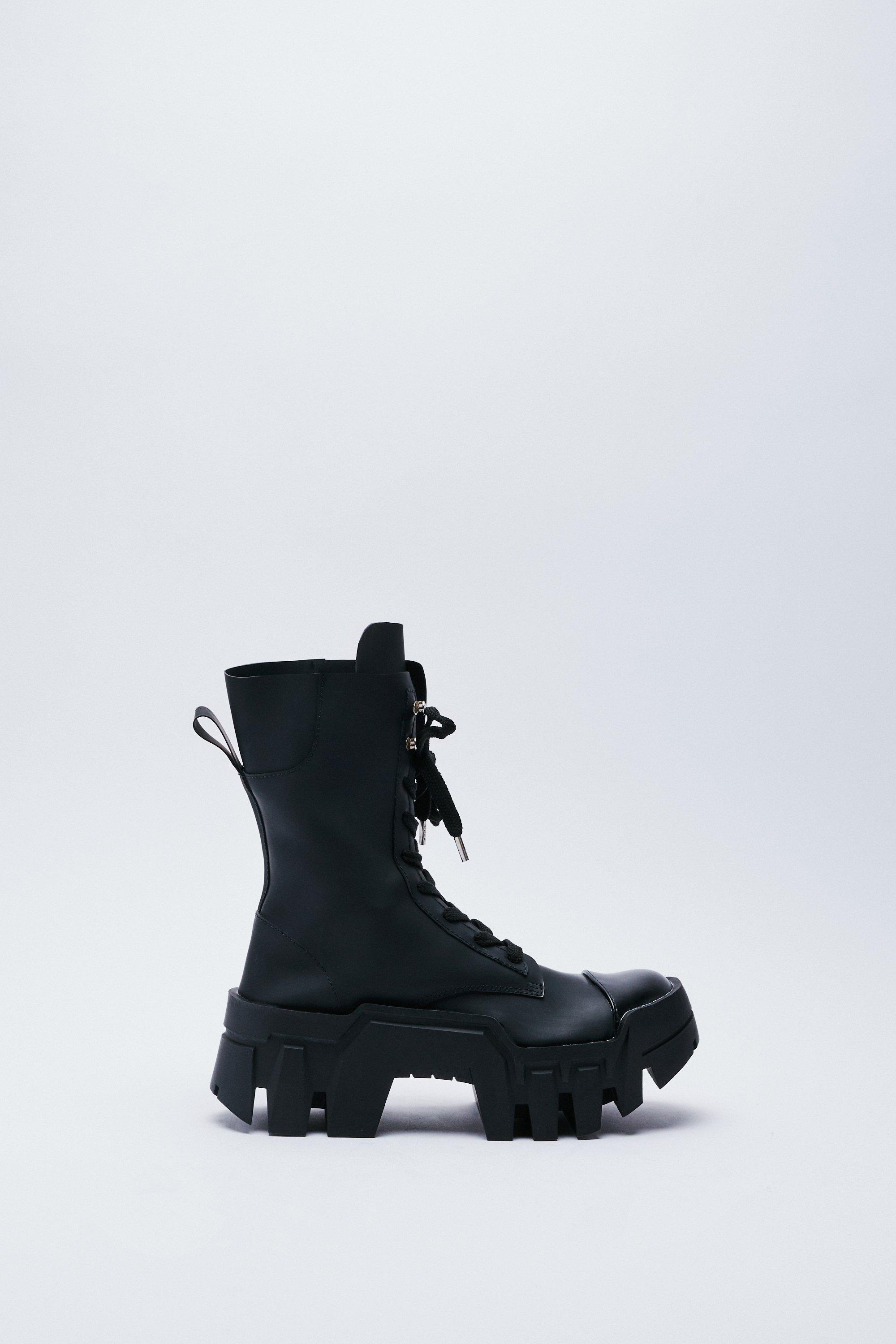 Biker hot sale flat boots